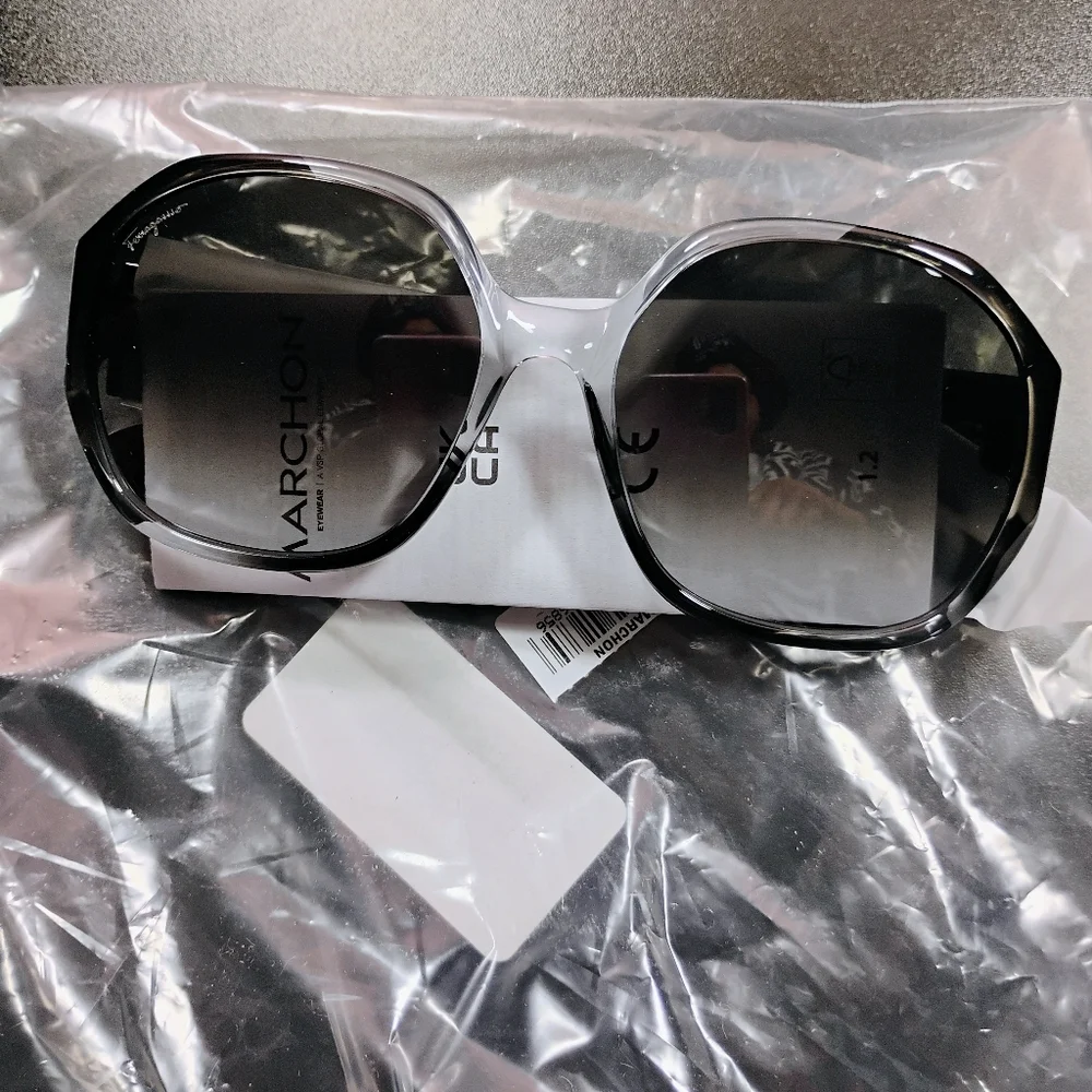 Salvatore Ferragamo SF943S 60mm Sunglasses Black - Picture 3 of 15